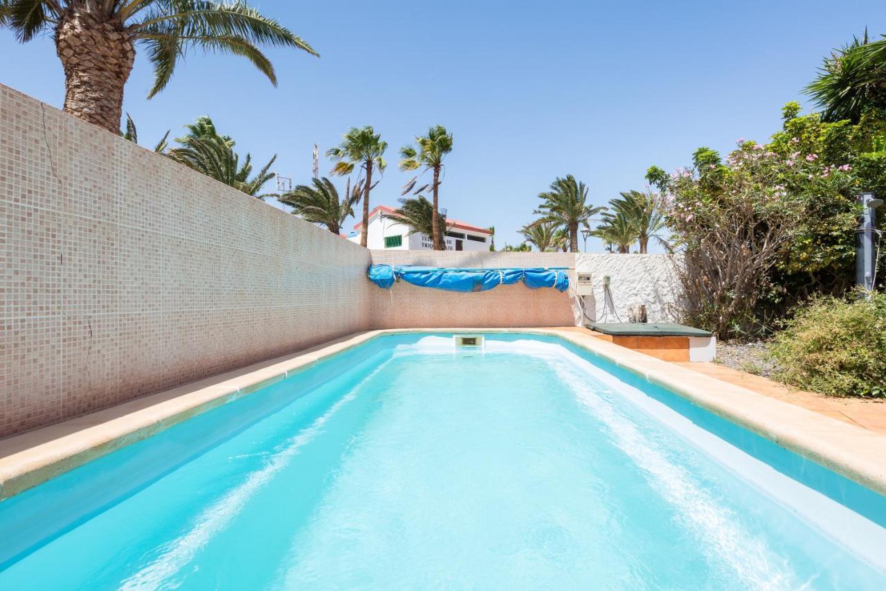 Home2Book Quiet Villa With Private Pool Triquivijate المظهر الخارجي الصورة